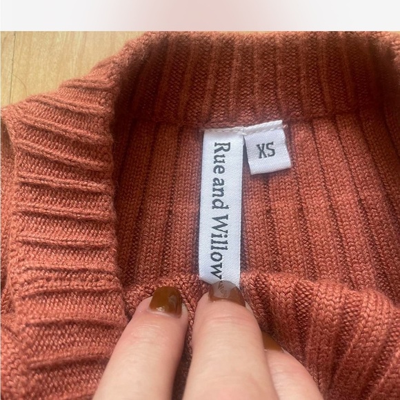 Anthropology |Rue and Willowl Ribbed Knit Pumpkin Orange Sleeveless Sweater sz S - Picture 3 of 5